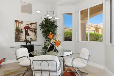 10508 Findlay Avenue Dining Area