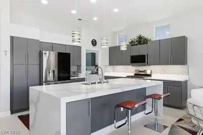 10508 Findlay Avenue Kitchen