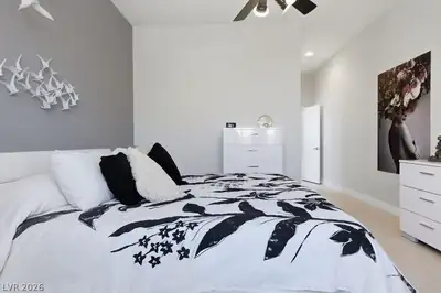 10508 Findlay Avenue Bedroom