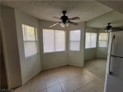 1120 Observation Drive 101 Dining Area