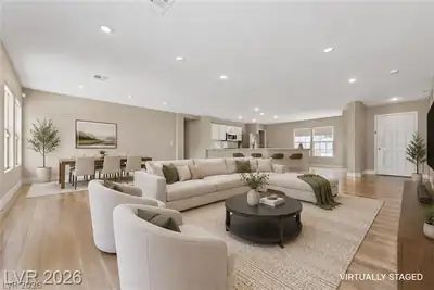 2726 Watkins Glen Avenue Living Room