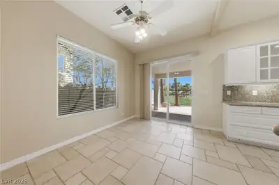 62 Cascade Lake Street Dining Area