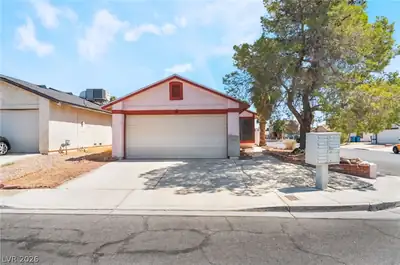1909 Plumas Court Las Vegas, NV 89108