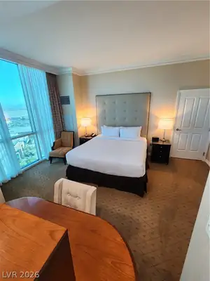135 East Harmon Avenue 3320 Bedroom