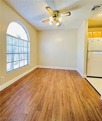 2977 Juniper Hills Boulevard 203 Dining Area