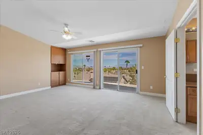 2500 Antique Blossom Avenue Bedroom