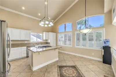 496 Melrose Heights Street Kitchen