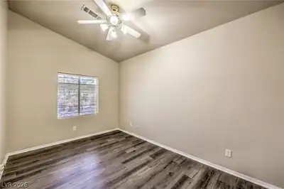 496 Melrose Heights Street Bedroom
