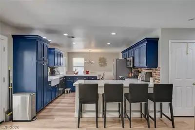 8935 Waymire Creek Court Kitchen