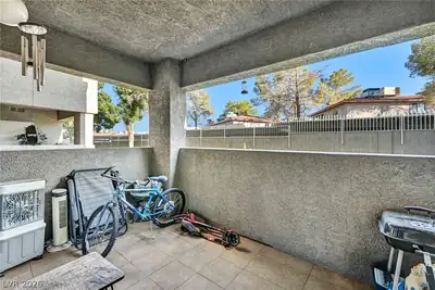 5525 West Flamingo Road 1021 Patio