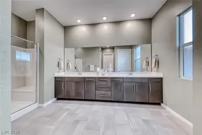 109 Reverie Heights Avenue Primary Bathroom
