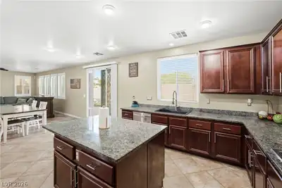 2128 Mountain Rail Drive, North Las Vegas, NV 89084 Kitchen