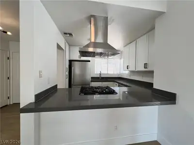 8304 Palmada Drive Kitchen