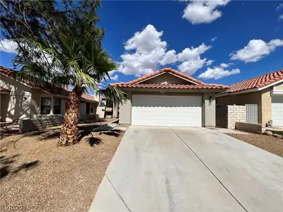 8304 Palmada Drive Front of Structure