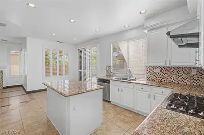 4721 Jasper Rock Court Kitchen