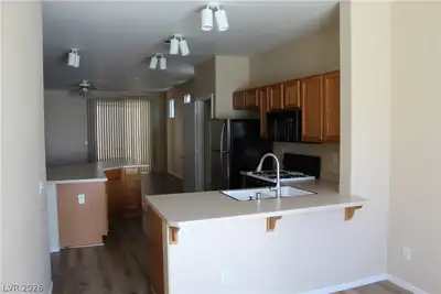 10952 Harvest Hill Lane Kitchen