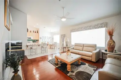 8636 Highland View Avenue Living Room