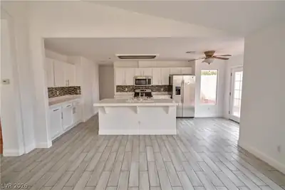 8048 Kentshire Drive Kitchen