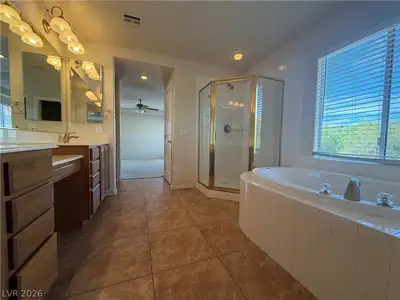 2307 Summer Home Street Primary Bathroom