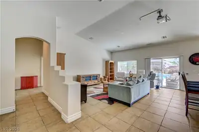 2201 Double Tree Avenue Living Room