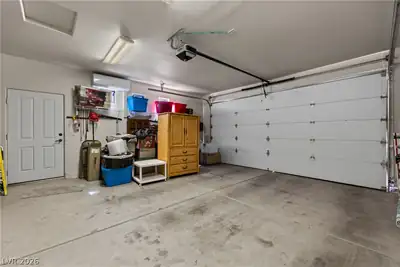 771 Villa La Paz Drive Garage