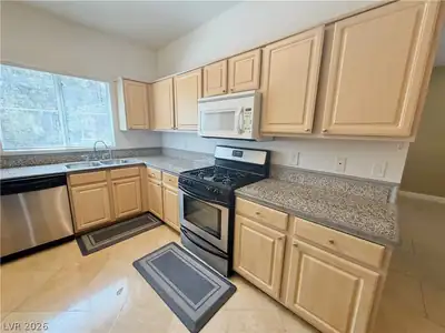 5250 South Rainbow Boulevard 2148 Kitchen