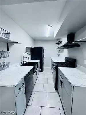 3671 Villa Knolls East Drive Kitchen