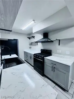3671 Villa Knolls East Drive Kitchen