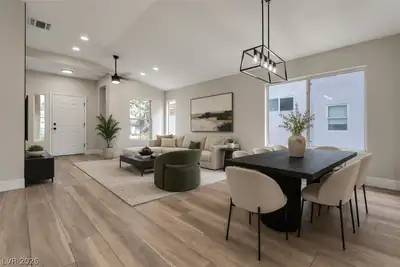2139 Chapman Ranch Drive Living Room