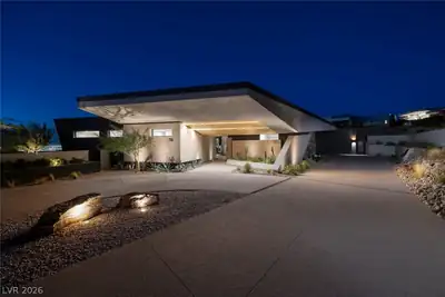 705 Dragon Peak Drive Front of Structure