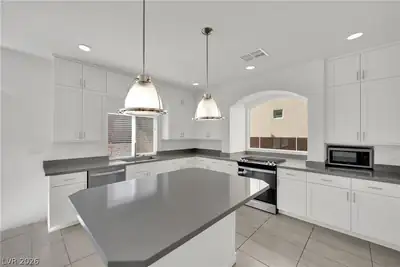 9747 Hawk Crest Street Kitchen