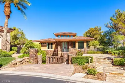 2 Castle Oaks Court, Las Vegas