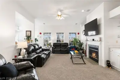 5113 Elm Grove Drive Living Room