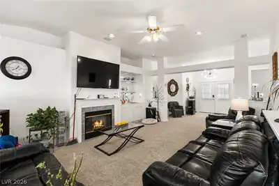 5113 Elm Grove Drive Living Room