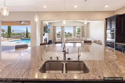 6930 Summer Sky Street Kitchen