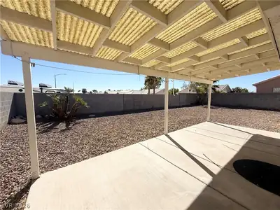 5502 Iberville Street Patio