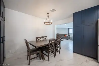 3139 Regal Oak Drive Dining Area