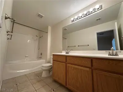 7115 Hedgemaple Court Primary Bathroom