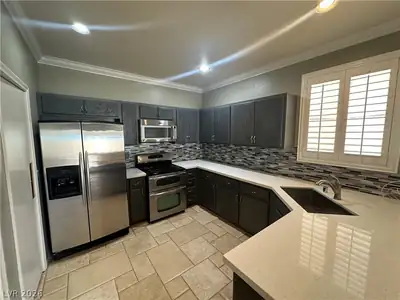 7115 Hedgemaple Court Kitchen