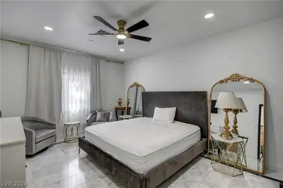 2920 El Camino Road Bedroom