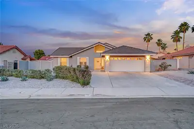 58 Pleasant Dale Drive, Henderson, NV 89074 Front of Structure