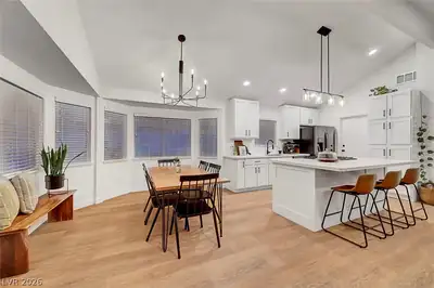 58 Pleasant Dale Drive, Henderson, NV 89074 Kitchen