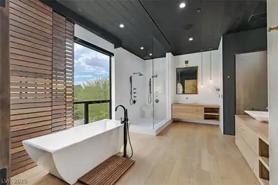 4155 Badura Avenue Primary Bathroom