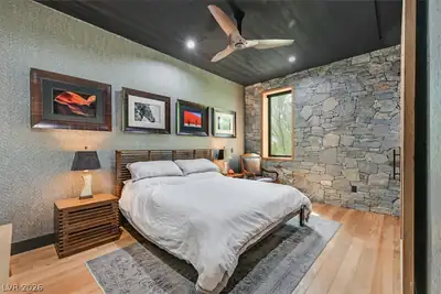 4155 Badura Avenue Bedroom