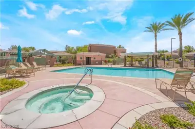 10537 Redwood Ash Avenue Pool