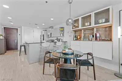4525 Dean Martin Drive 1111 Dining Area