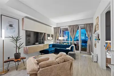 4525 Dean Martin Drive 1111 Living Room