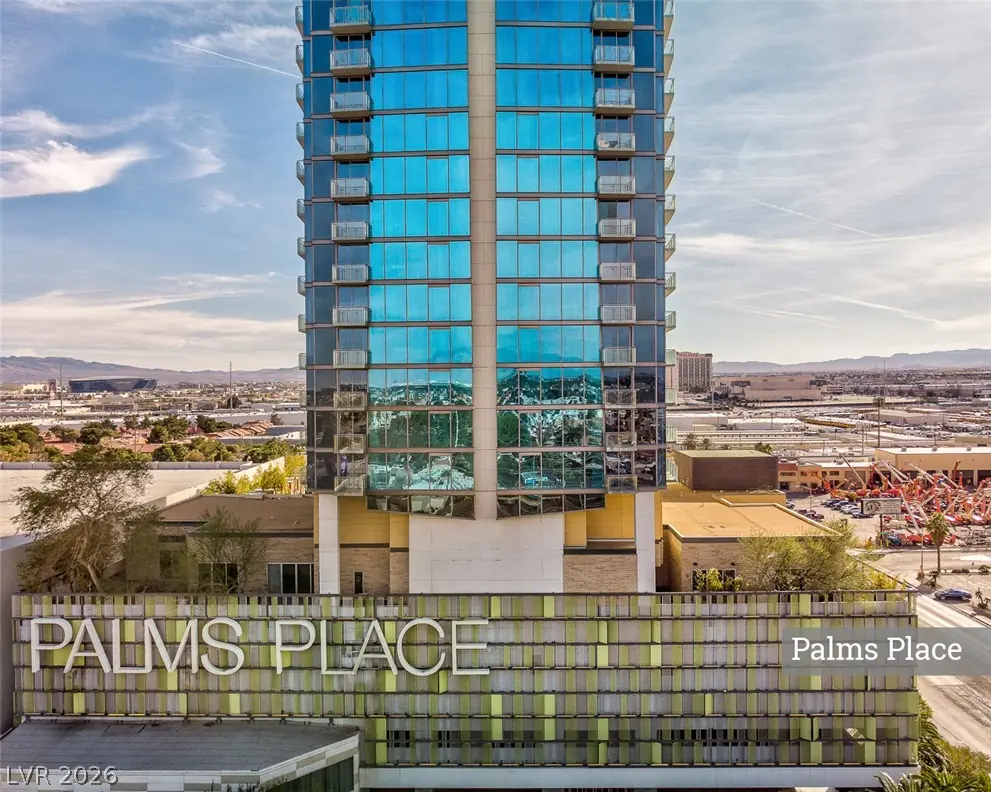 4381 West Flamingo Road 2003