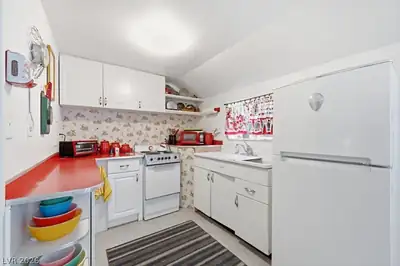 4501 Aspen Avenue Kitchen
