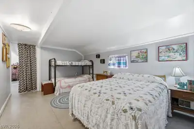 4501 Aspen Avenue Bedroom